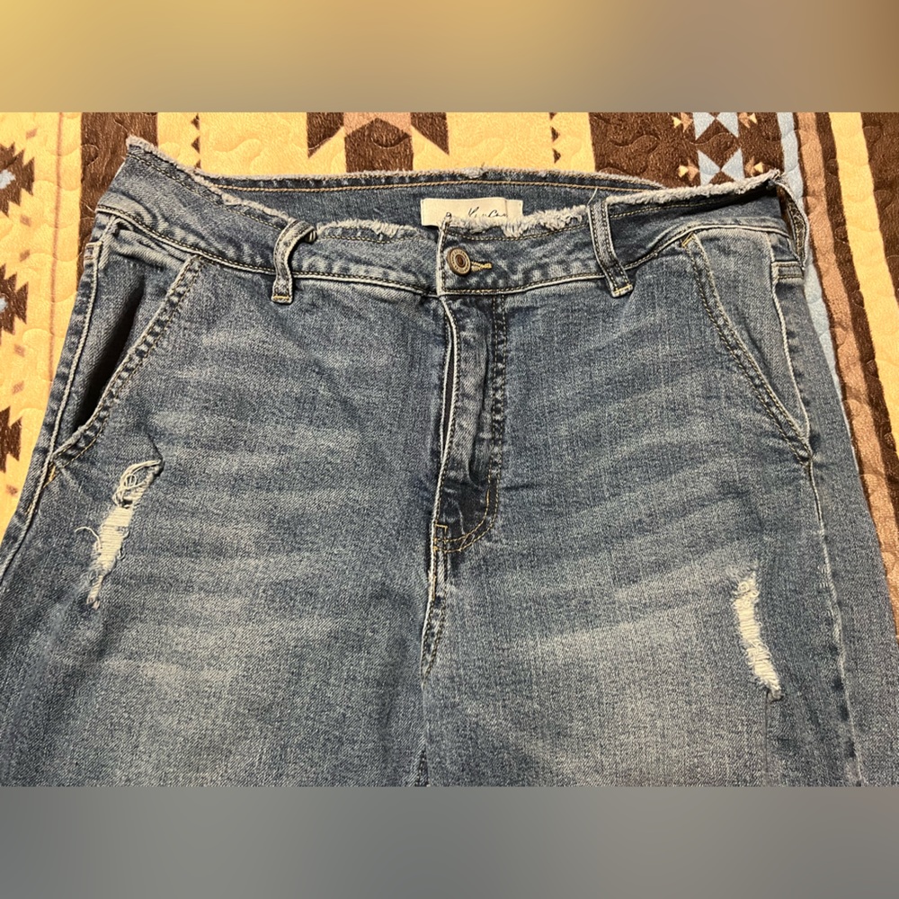 Kancan. Size 13. Boot cut.